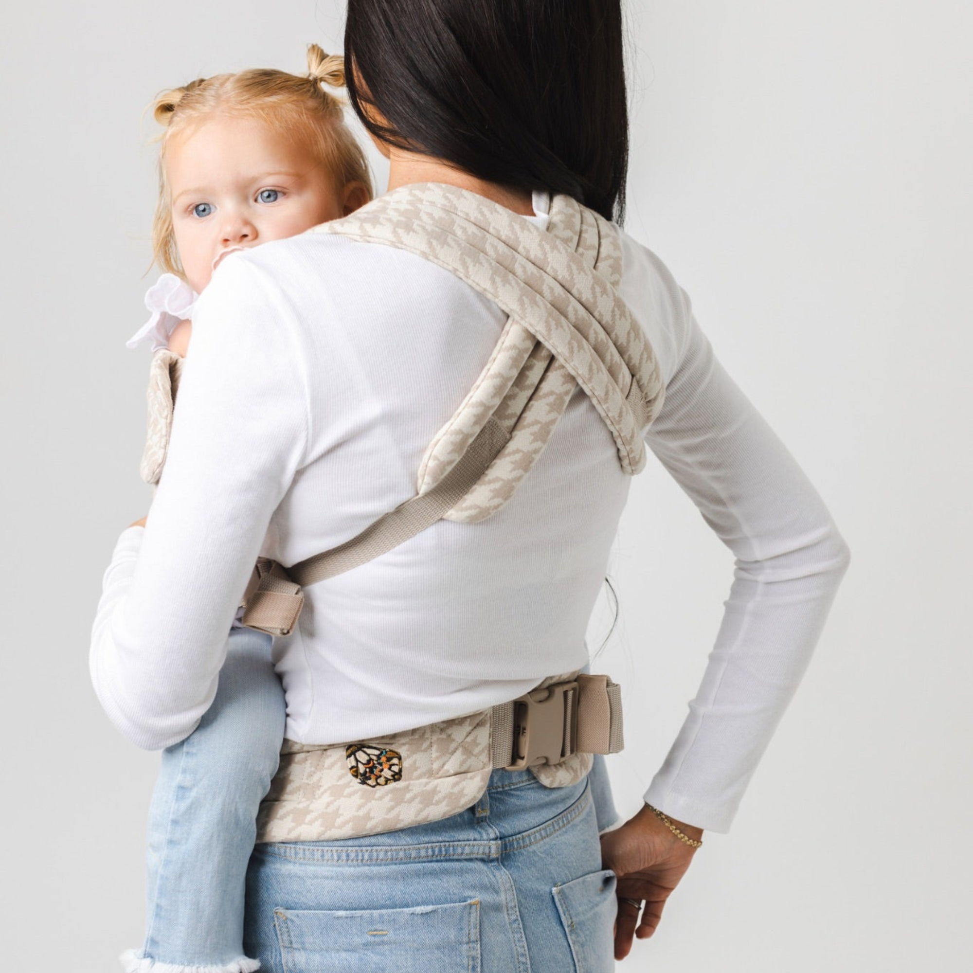 THE MOMFIE - Houndstooth Beige