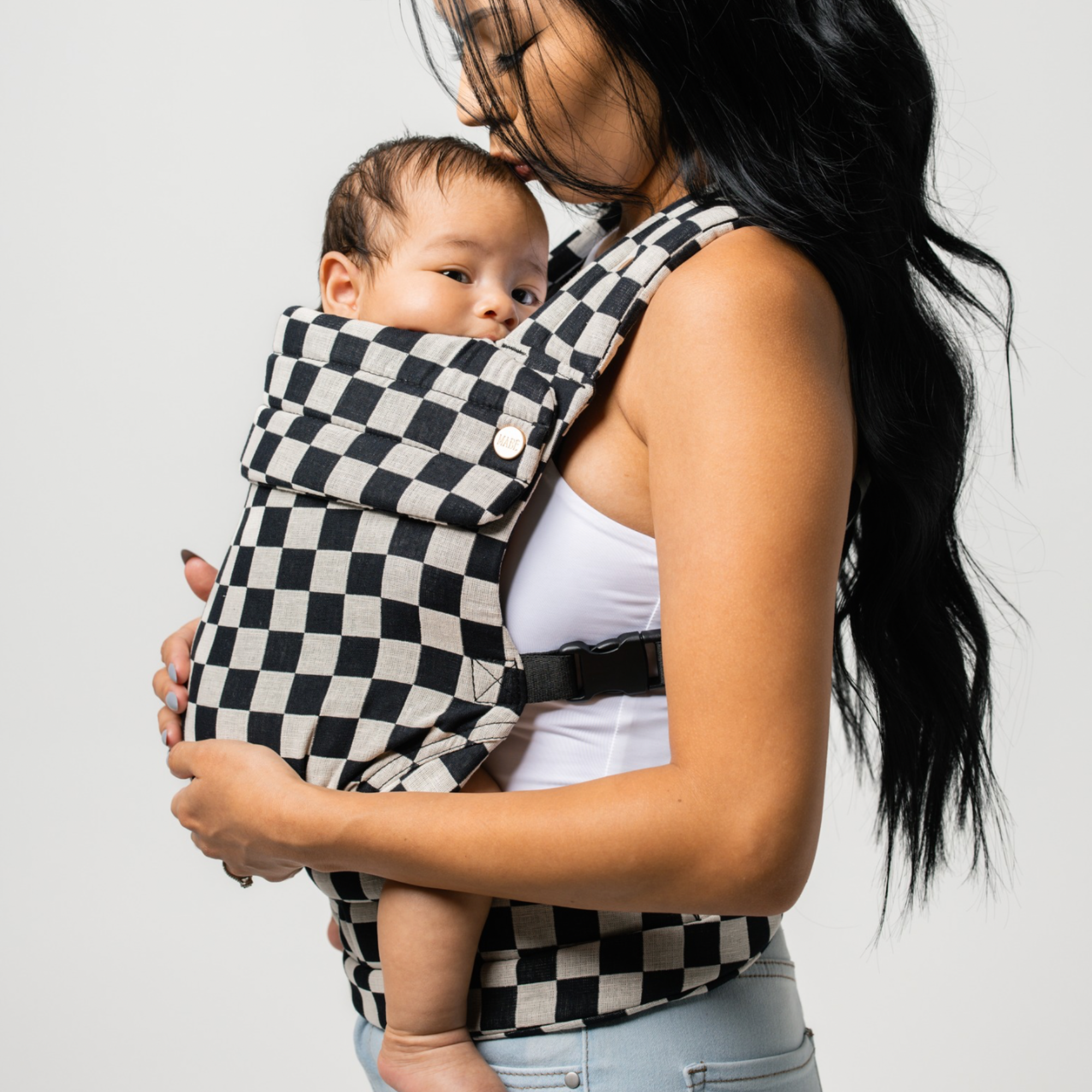 THE MOMFIE - Ivory Checkered Black
